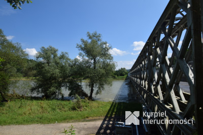 HOŁUCZKÓW- działka pod zabudowę o pow. 8 arów