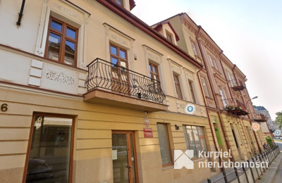 Lokal w centrum Przemyśla I piętro z parkingiem