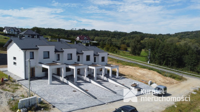 Dom w zabudowie szeregowej Fabryczna SZ9
