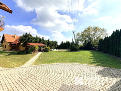 Na sprzedaż dom z dużą działką WZ /Hurko/