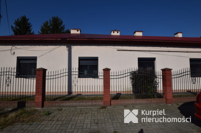 Dom na sprzedaż w Przemyślu lub 2 mieszkania