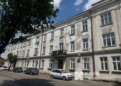 Mieszkanie w kamienicy 42 m. ul. Dworskiego