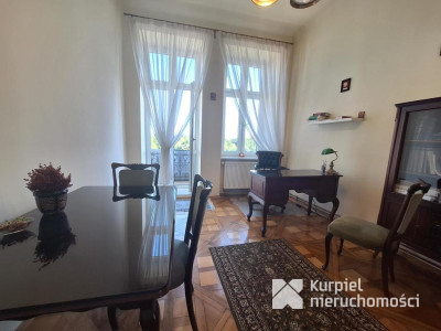 Lokal w centrum na biuro lub kancelarię