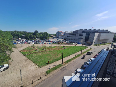 Lokal w centrum na biuro lub kancelarię