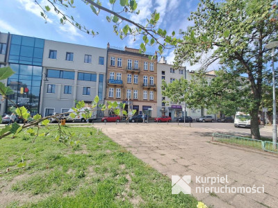 Lokal w centrum na biuro lub kancelarię
