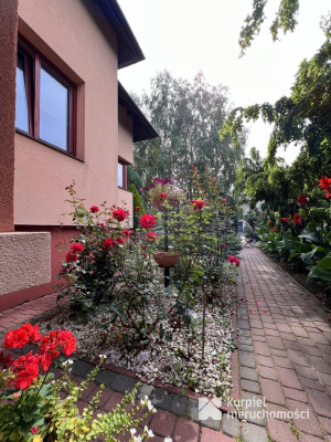 Dom na 9-arowej działce w centrum Przemyśla