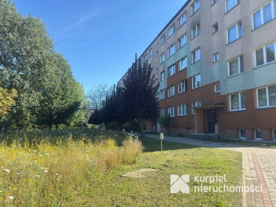 Przemyśl os. Kazanów 2 pokoje balkon po remoncie