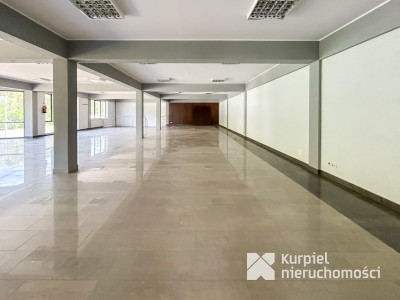Budynek biurowy z halą magazynową - Podkarpacie