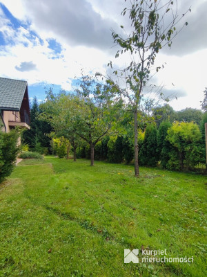 Dom na sprzedaż z ogrodem i prywatnym lasem