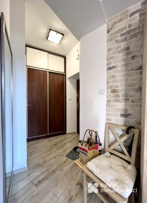 Apartament nad Sanem z widokiem na miasto