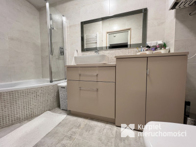 Apartament nad Sanem z widokiem na miasto