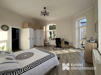 Apartament nad Sanem z widokiem na miasto