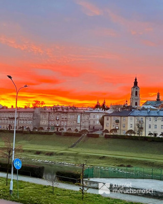 Apartament nad Sanem z widokiem na miasto