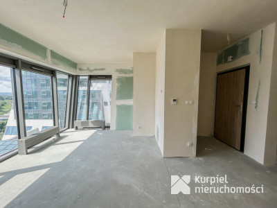 Kawalerka | duże okna | widok na Wisłok