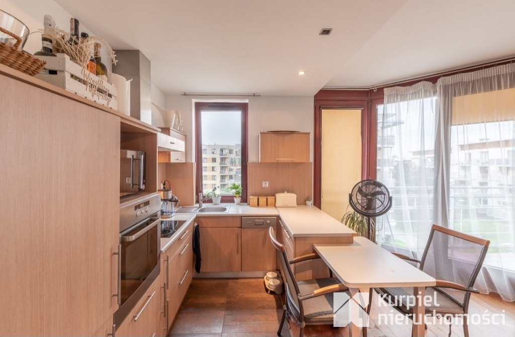 Os.Europejskie/Zamknięte osiedle/duży balkon