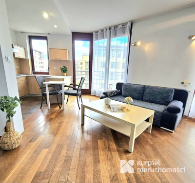 Jasne/duży balkon/zamknięte osiedle