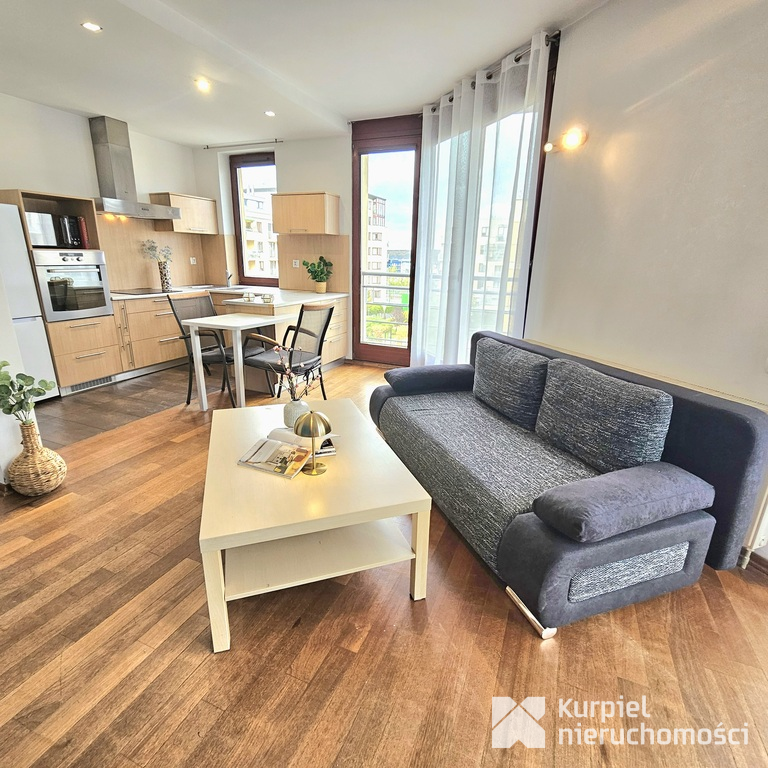 Jasne/duży balkon/zamknięte osiedle