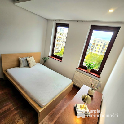 Jasne/duży balkon/zamknięte osiedle