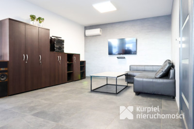 Hala z dużą działką w świetnej lokalizacji