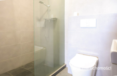 Hala z dużą działką w świetnej lokalizacji