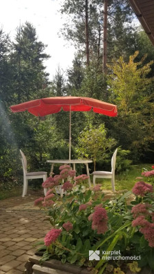 Dom w Radawie – kontakt z naturą na krańcu wsi