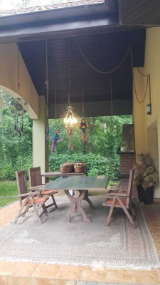 Dom w Radawie – kontakt z naturą na krańcu wsi