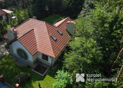 Dom w Radawie – kontakt z naturą na krańcu wsi