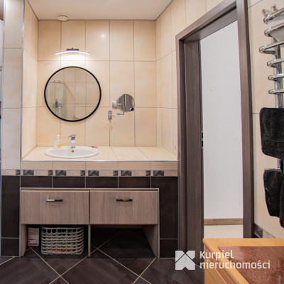 Dom w Radawie – kontakt z naturą na krańcu wsi