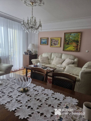 Czteropokojowe mieszkanie dla rodziny/os. Kmiecie