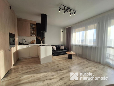 Ładne mieszkanie z dużym balkonem do wejścia