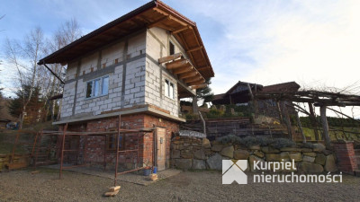 Działka z domem SSZ + winniczka