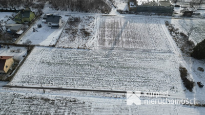 Atrakcyjna działka budowlana - WZ na dwa domy !