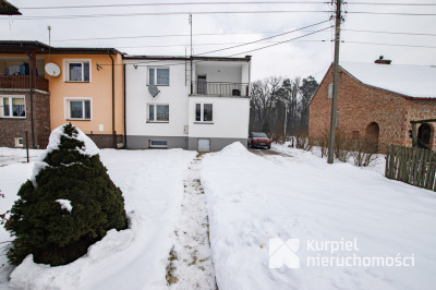 Przestronny dom typu kostka z garażem i tarasem