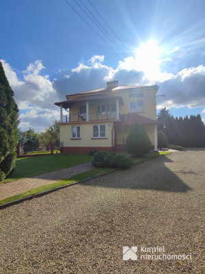 Dom z przestrzenią i klimatem /Trójczyce/