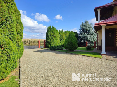 Dom z przestrzenią i klimatem /Trójczyce/