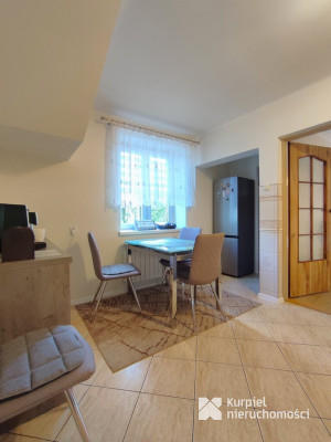 Dom z przestrzenią i klimatem /Trójczyce/