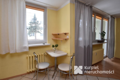 Przytulna kawalerka z balkonem parter Glazera