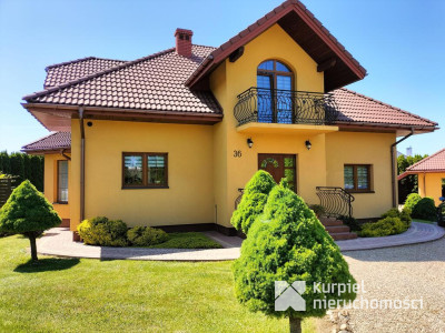 Zadbany, solidny dom na pięknej działce w Żurawicy