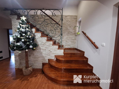 Zadbany, solidny dom na pięknej działce w Żurawicy