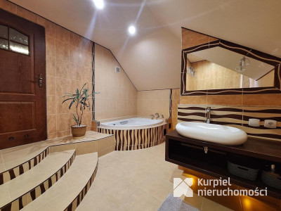 Zadbany, solidny dom na pięknej działce w Żurawicy