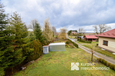 Funkcjonalny dom na dużej działce / cisza i zieleń