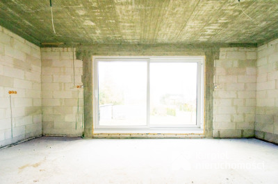 Funkcjonalny dom na dużej działce / cisza i zieleń