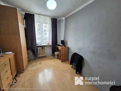 Mieszkanie na parterze w bloku/zabudowany balkon