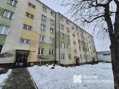 Mieszkanie na parterze w bloku/zabudowany balkon