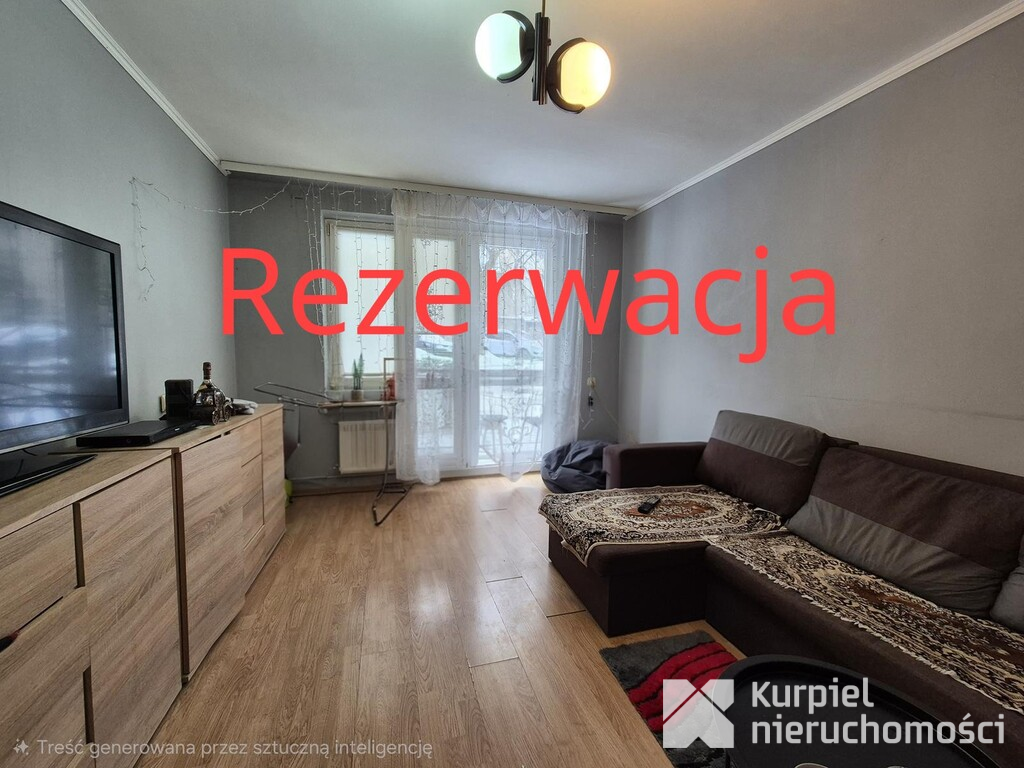 Mieszkanie na parterze w bloku/zabudowany balkon