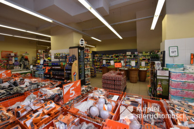 Obiekt komercyjny na sprzedaż