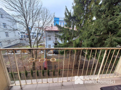 Mieszkanie 3 pokoje w bloku na II p. ul. 3 Maja