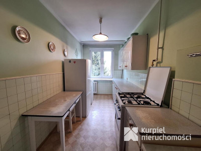 Mieszkanie 3 pokoje w bloku na II p. ul. 3 Maja