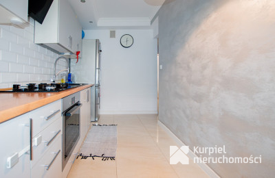 Mieszkanie na parterze po remoncie- os. Kopernika