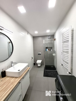 Komfortowy dom z tarasem i ogrodem